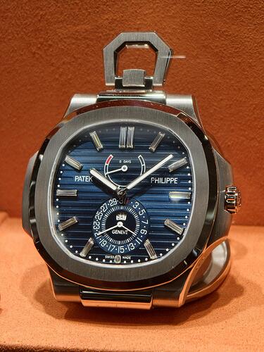 Affordable-Preowned-Patek-Philippe-How-to-Shop-Smarter-in-the-Secondary-Market3