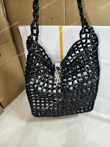 YSL supple bucket in wood beads-1