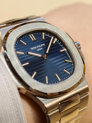 Affordable-Preowned-Patek-Philippe-How-to-Shop-Smarter-in-the-Secondary-Market2