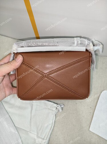 LOEWE Mini Featherlight Puzzle bag in nappa lambskin-2