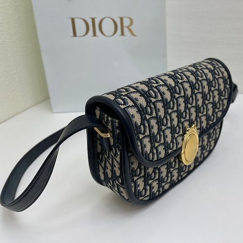 Dior Medium Dior Medaillon Flap Bag M3922 23 x 16 x 6.5 cm cheap designer bag