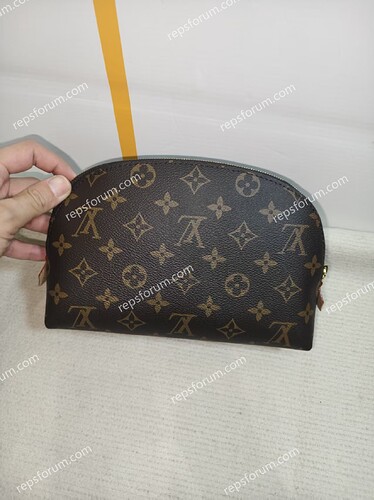 LV Cosmetic Pouch GM-2