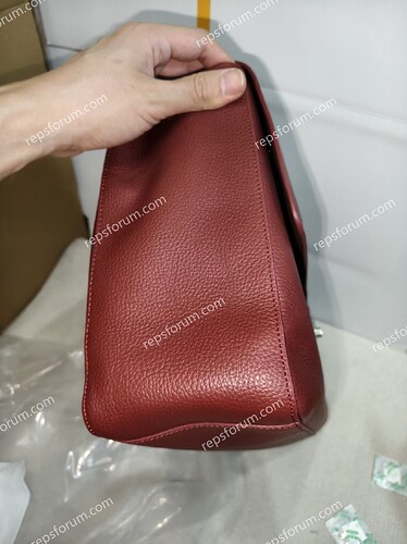 CHANEL Maxi Flapbag-3