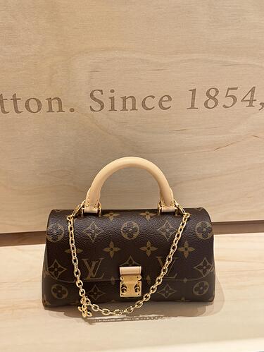 Louis Vuitton Micro Métis M22469 14 × 11 × 3.5 cm cheap designer bag