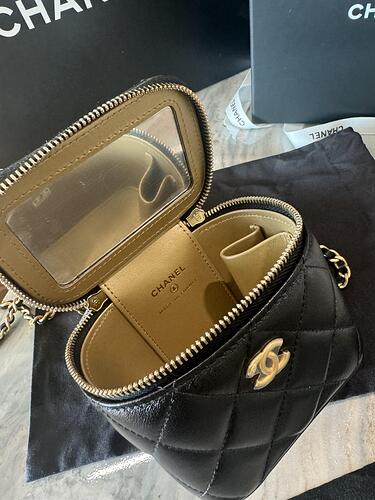 Chanel Mini Vanity Case AP2303 11 x 7 x 8.5 cm cheap designer bag