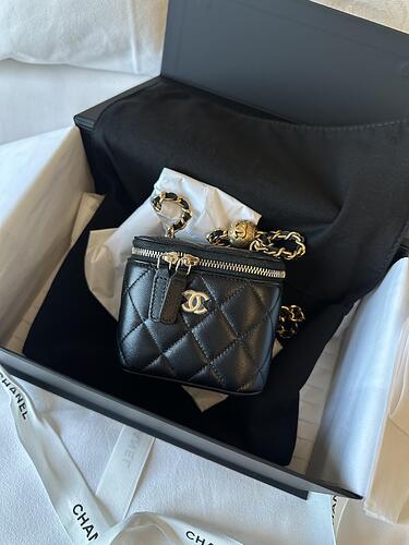 Chanel Mini Vanity Case AP2303 11 x 7 x 8.5 cm cheap designer bag