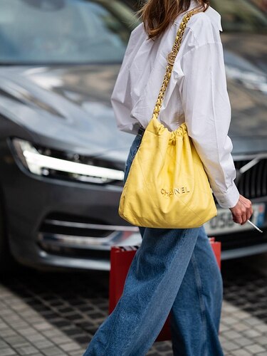 CHANEL 22 Handbag cheap designer bag