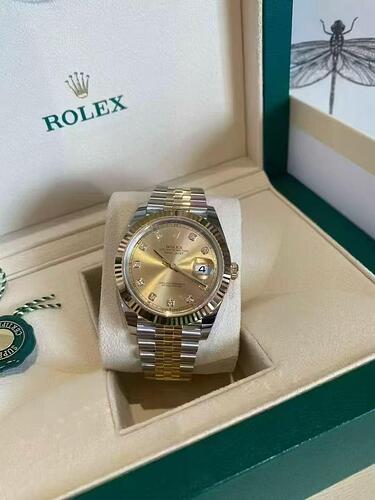 Rolex-Watch-Guide-2026-The-Models,-Materials,-and-Buying-Tips-to-Know1