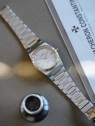 Vacheron Constantin 222 retro luxury sports watch
