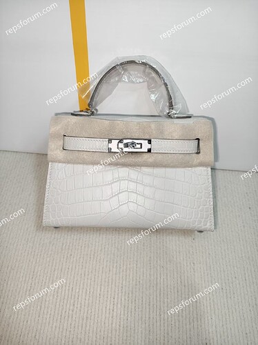 Hermes Mini Kelly Il-1