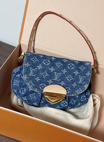 LV Sunset Denim Bag M46829 27 x 18 x 3 cm cheap designer bag