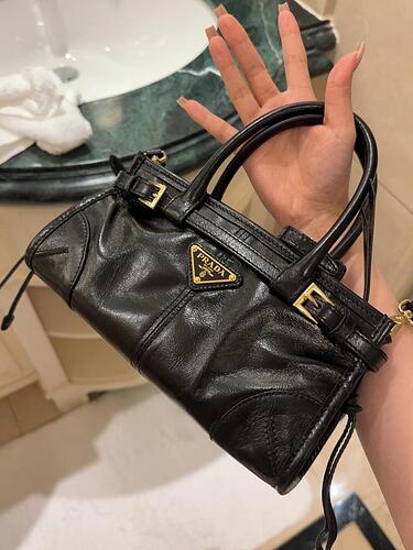 Prada Bonnie Mini Leather Handbag 1BA486 23.5 x 12 x 9 cm cheap designer bag